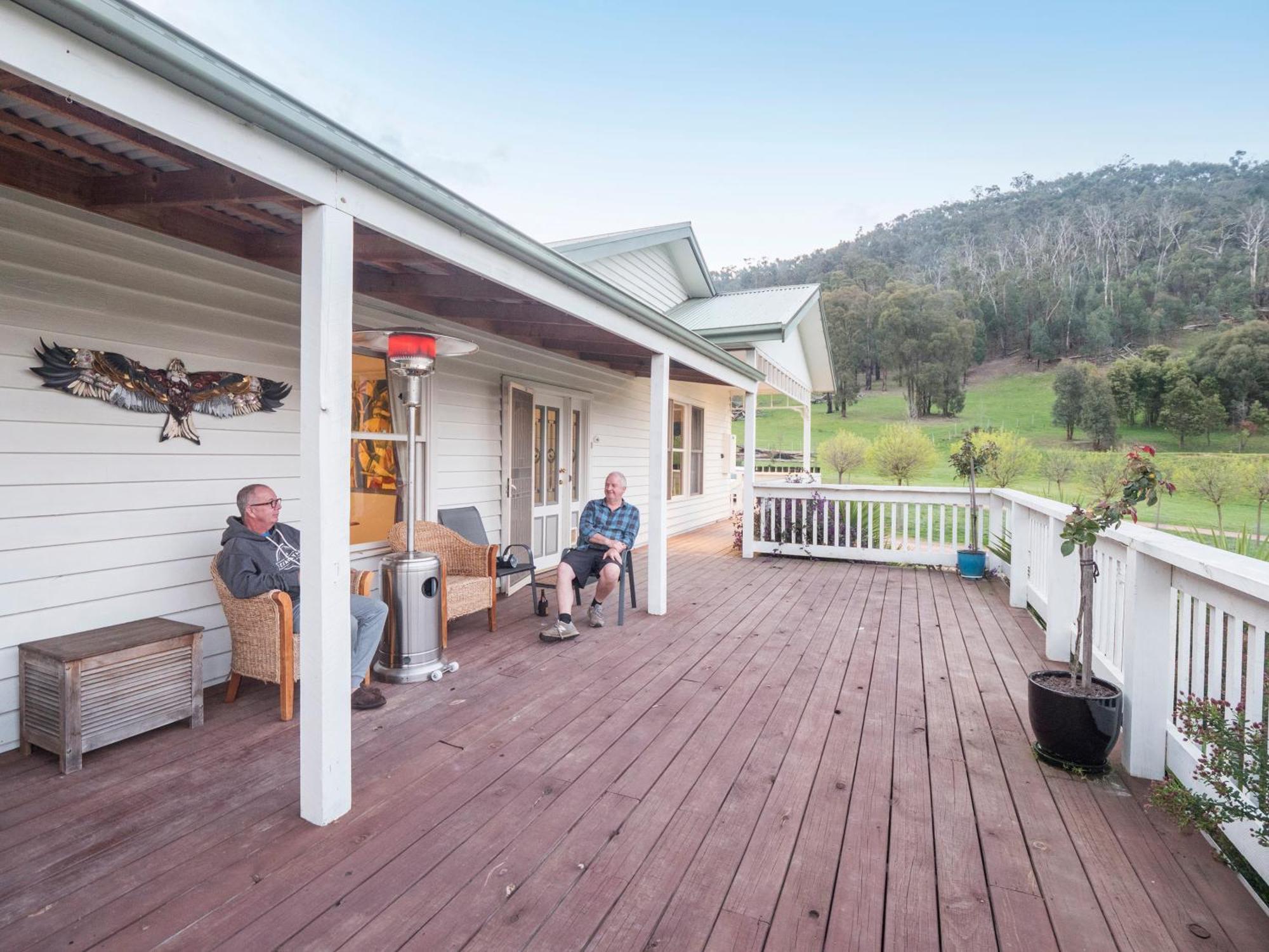 Halls On Falls Homestead Strath Creek Exterior photo